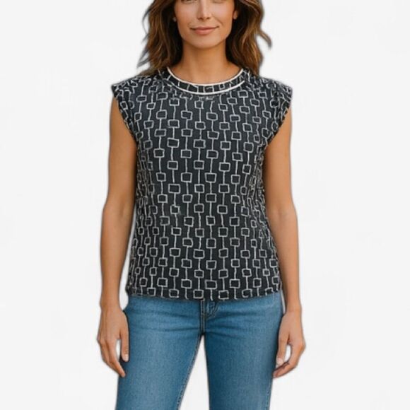 Lily White Black and White Chain Print Sleeveless Blouse Size Small ‎ Top - Picture 1 of 7